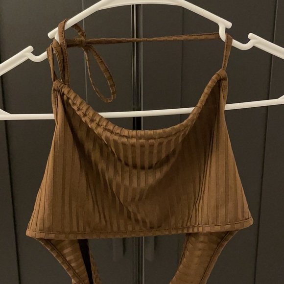 Top - Picture 2 of 3